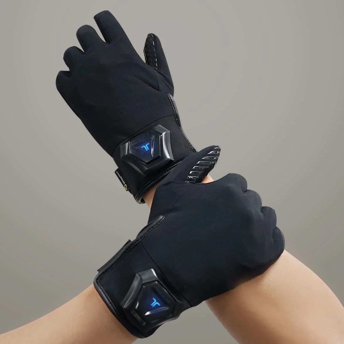Kinetic Haptic Gloves